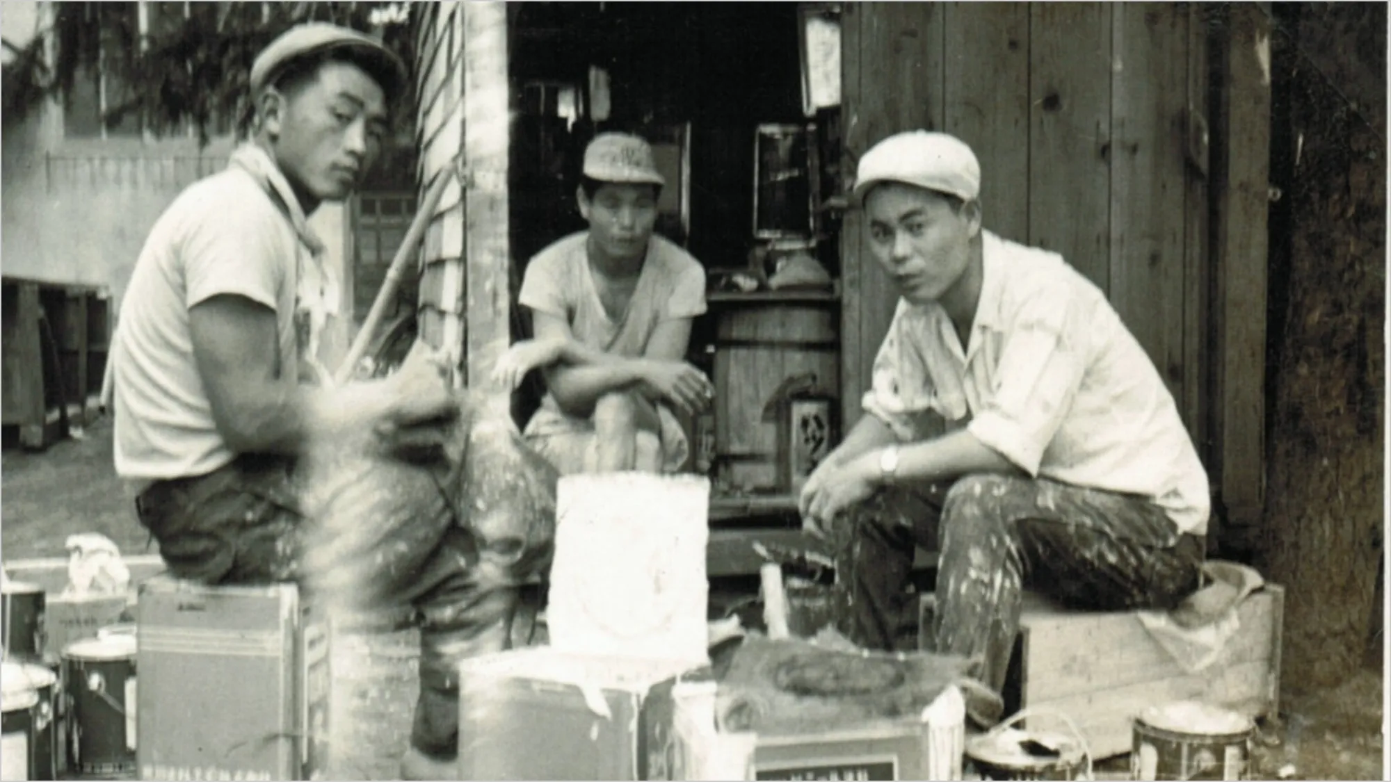 創業当時のスタッフ写真