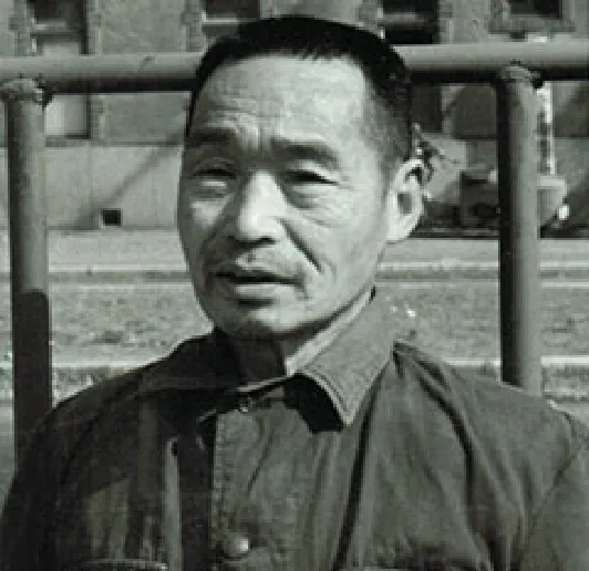 創業者山口軍兵